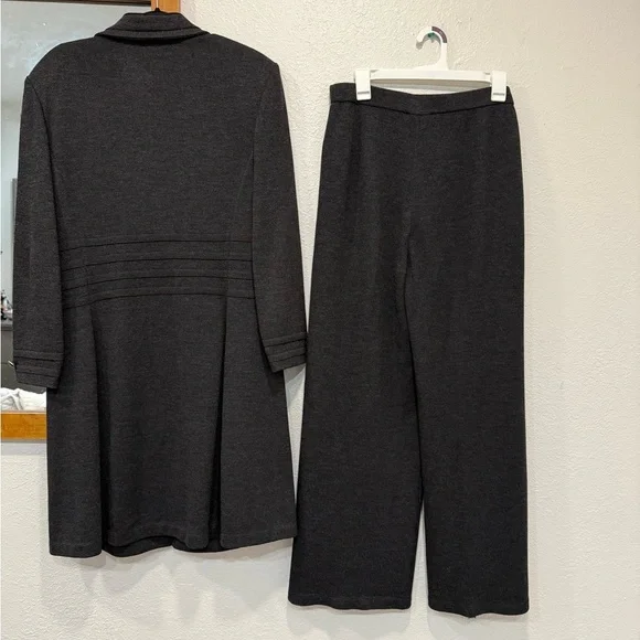 St. John Collection Santana Knit Jacket Pants wide leg Set Black Wool Blend - Picture 14 of 16